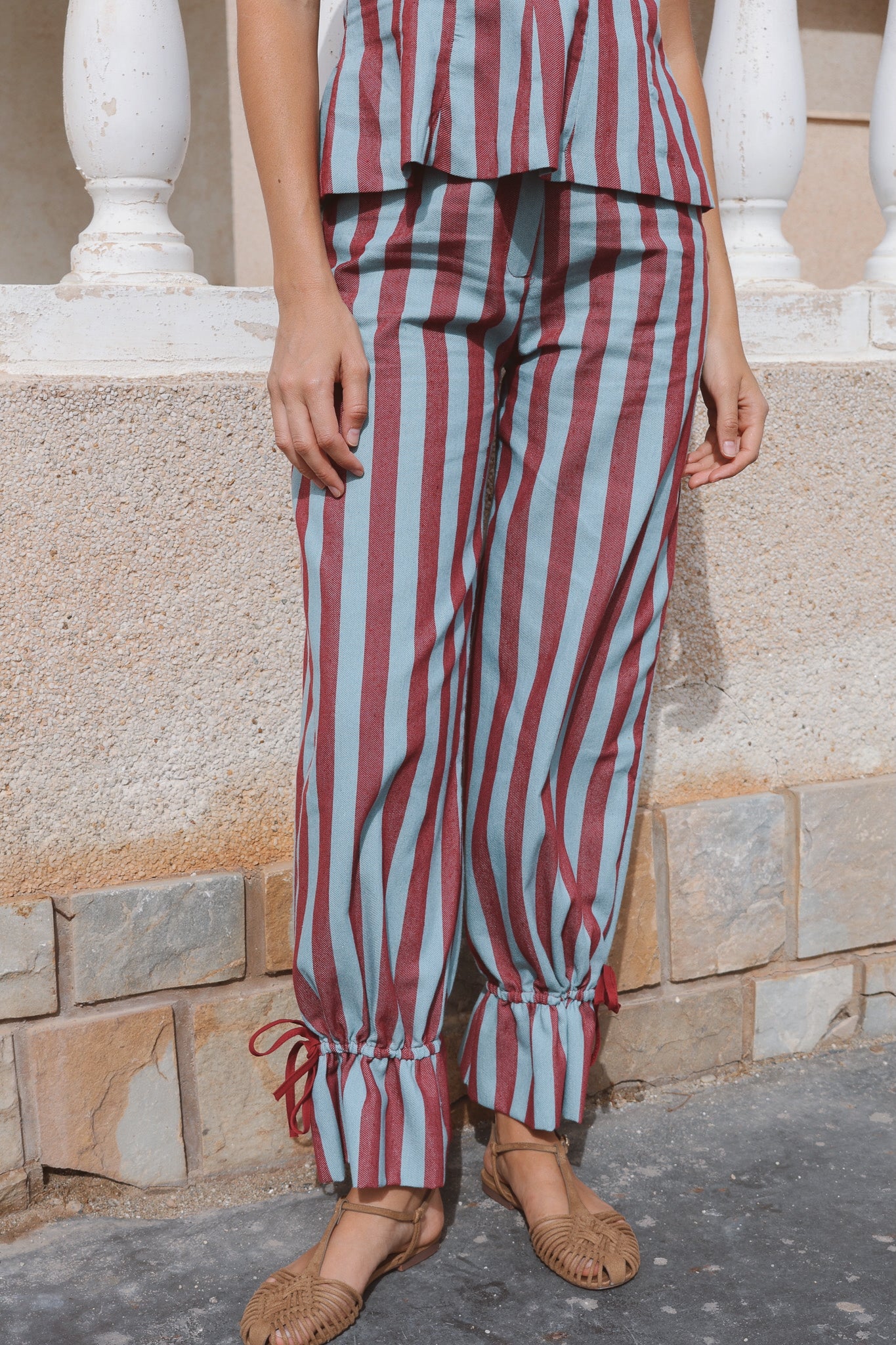 Pantalón Pausa Rayas Burdeos y Azul