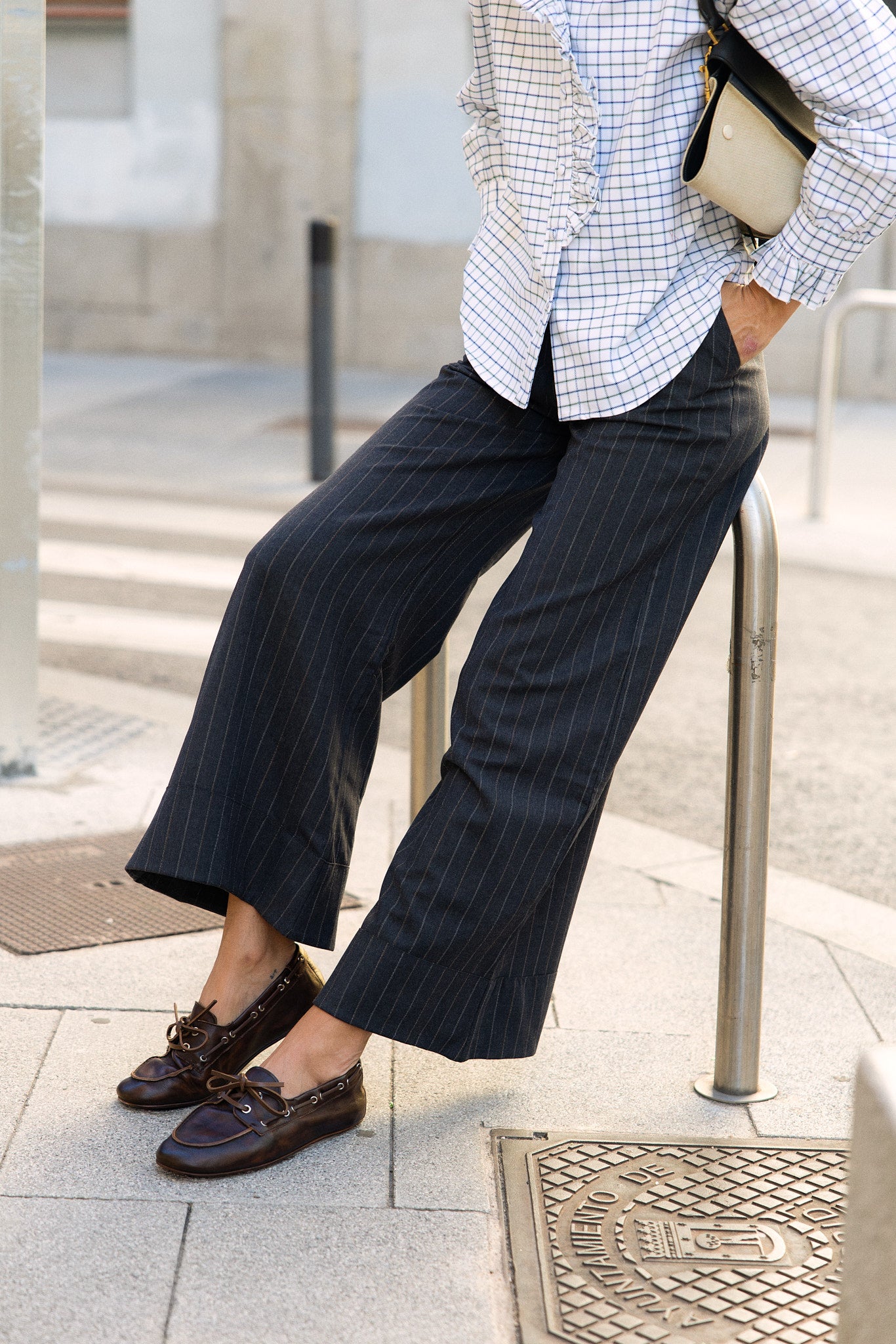 Pantalón Gabrielle Gris Raya Diplomática