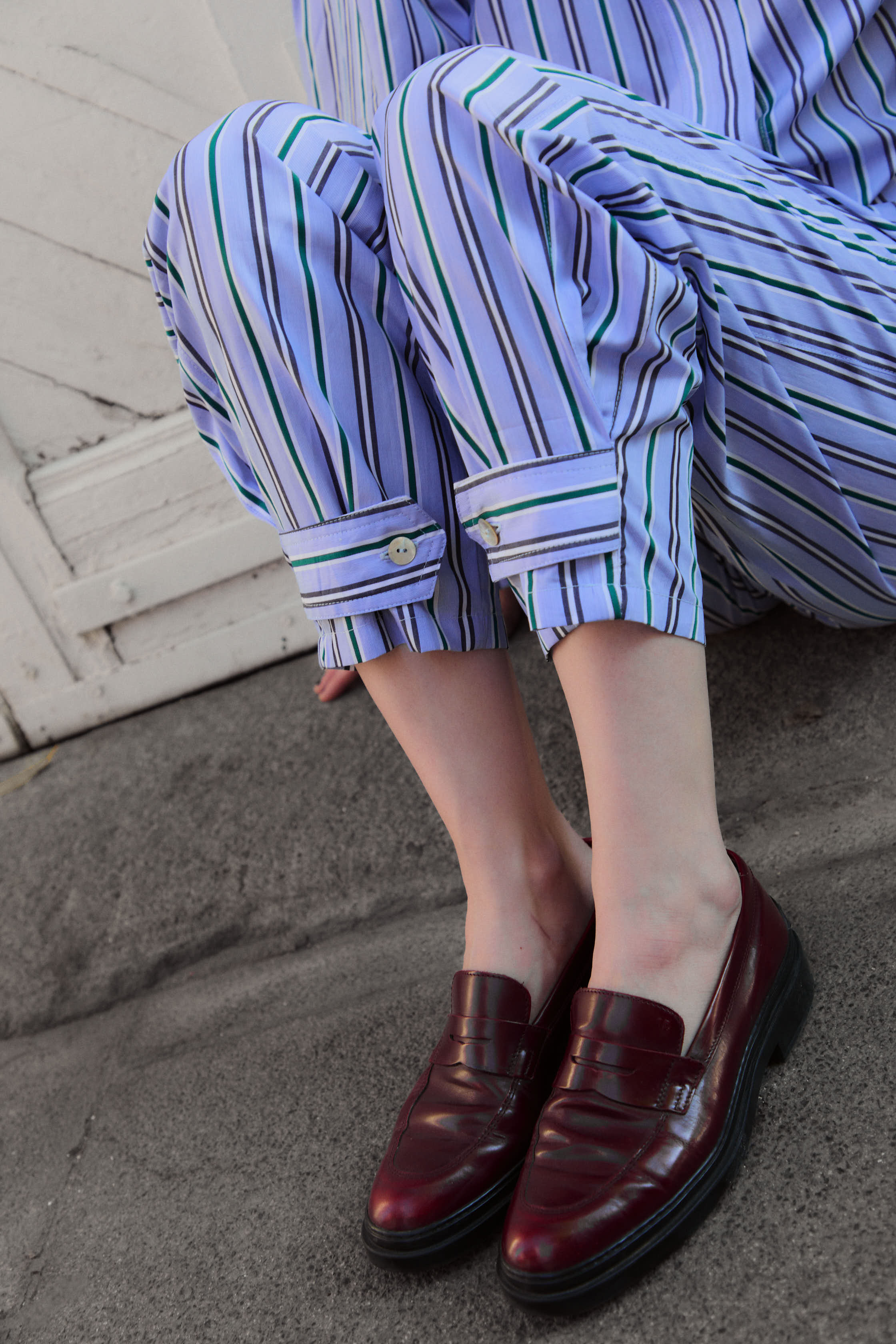 ipabrand_pantalón_Malasaña_azul_rayas_de_colores_moda