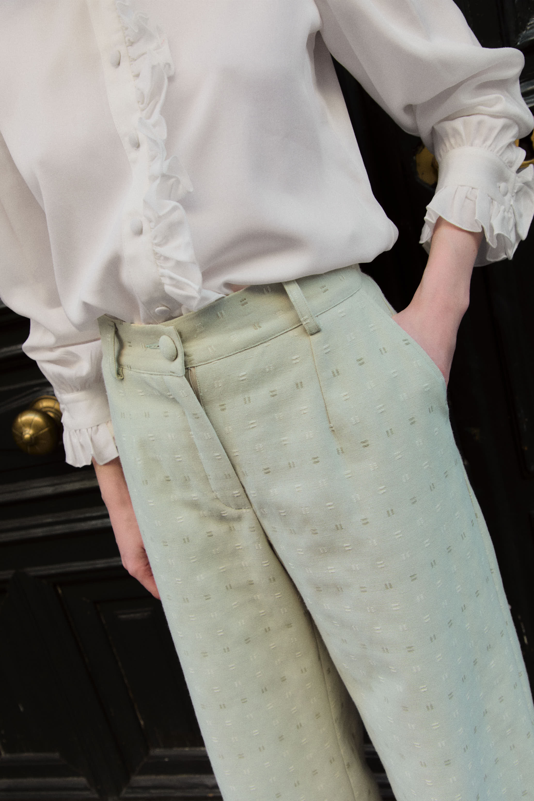 ipabrand_camisa_volantes_blanca