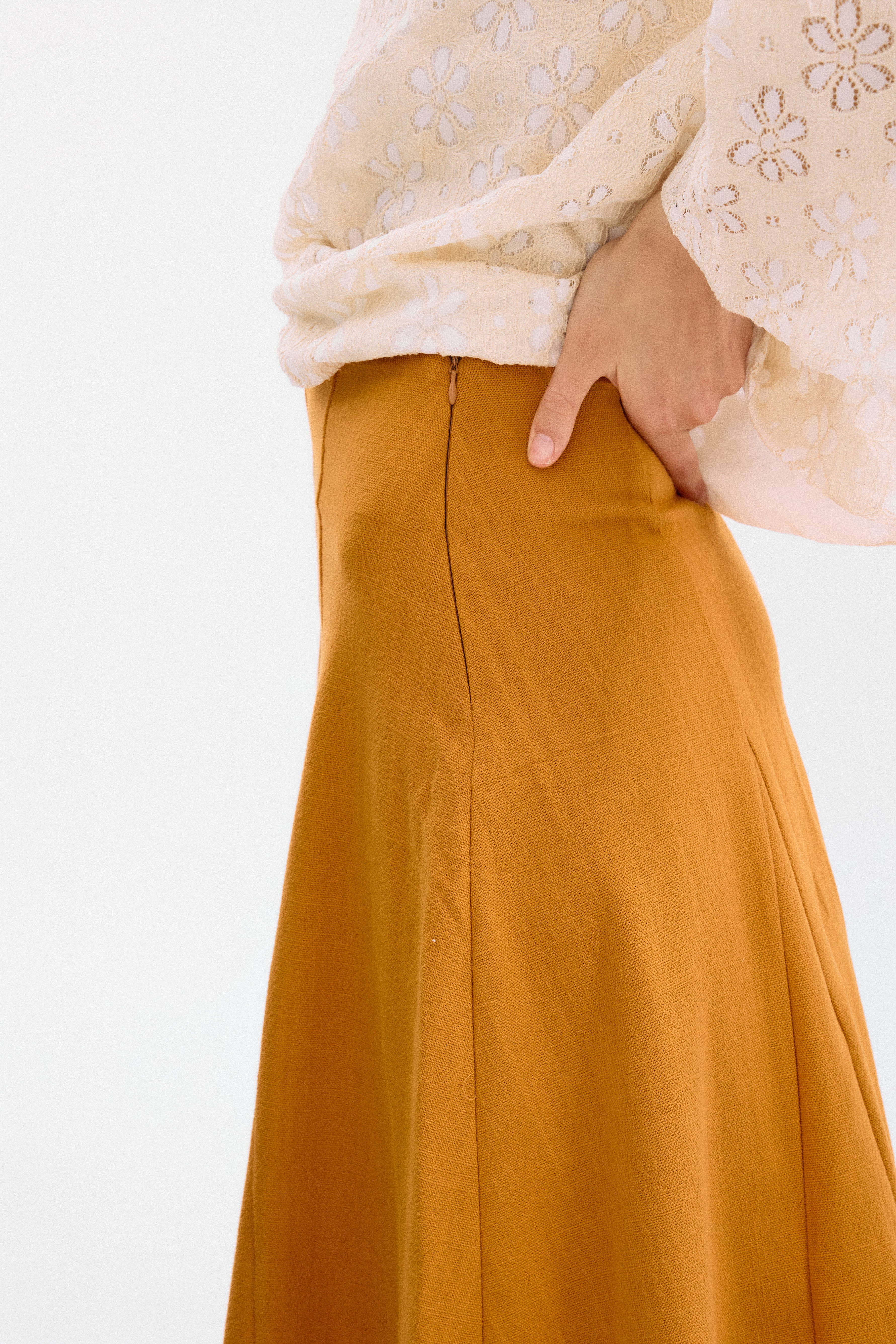 Blusa Meriggio Flores Bordadas Beige