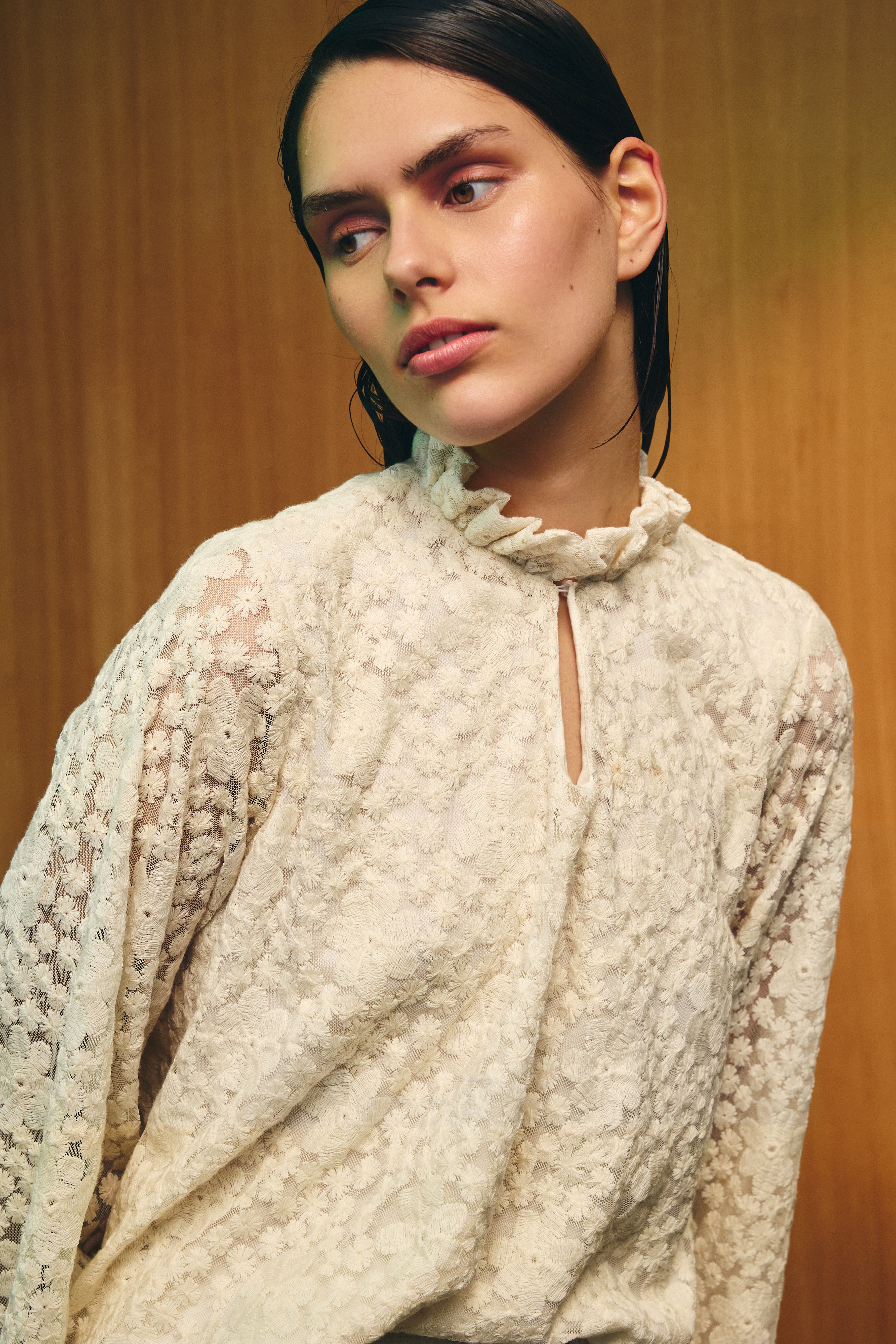 Blusa Vita Lenta Bordados Blanco