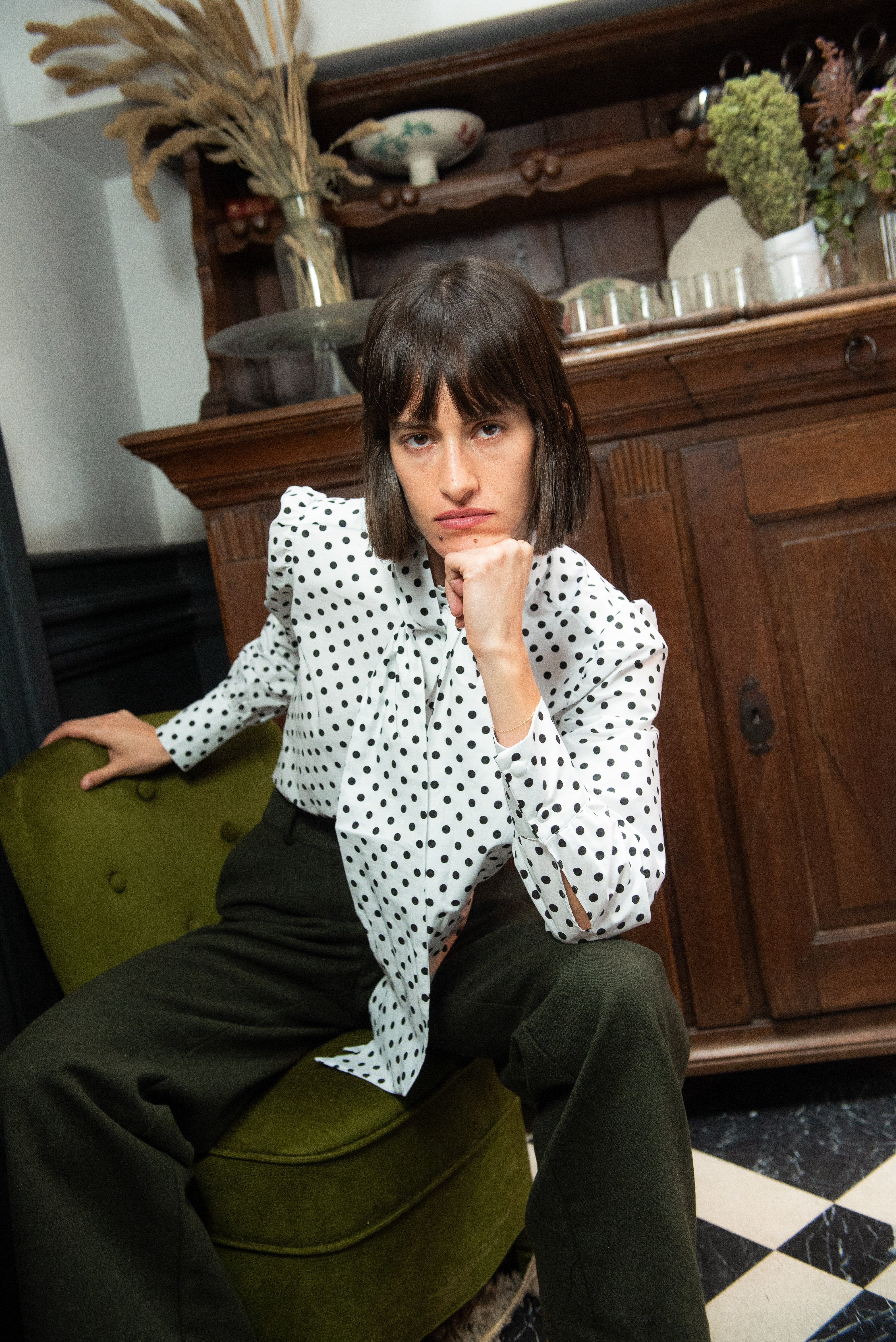 Blusa Rivora Lazo Lunares Negros