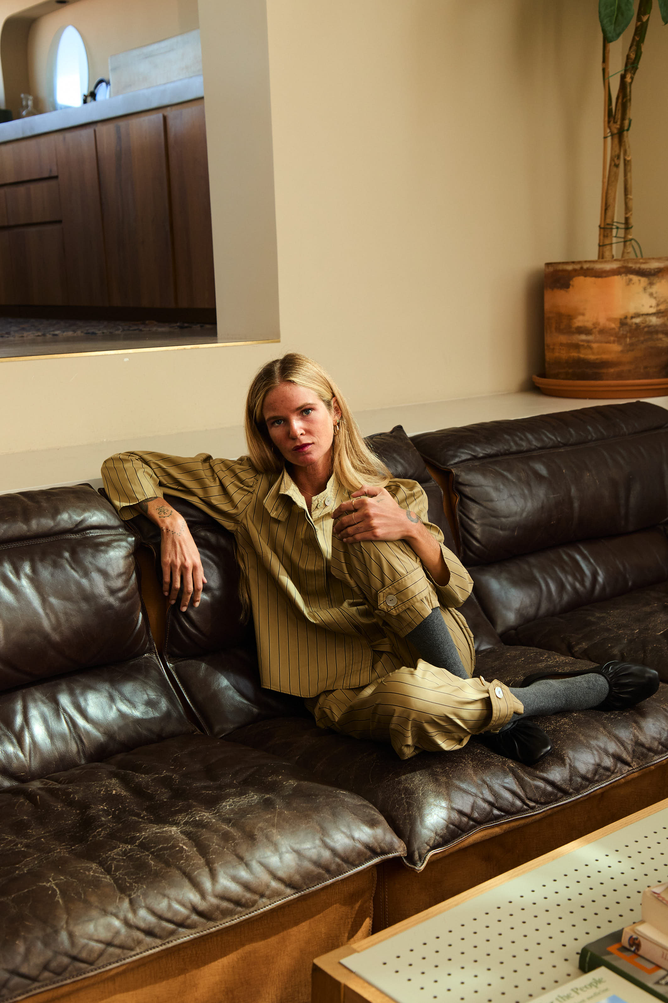 ipabrand_blusa_mostaza_rayas_susurro