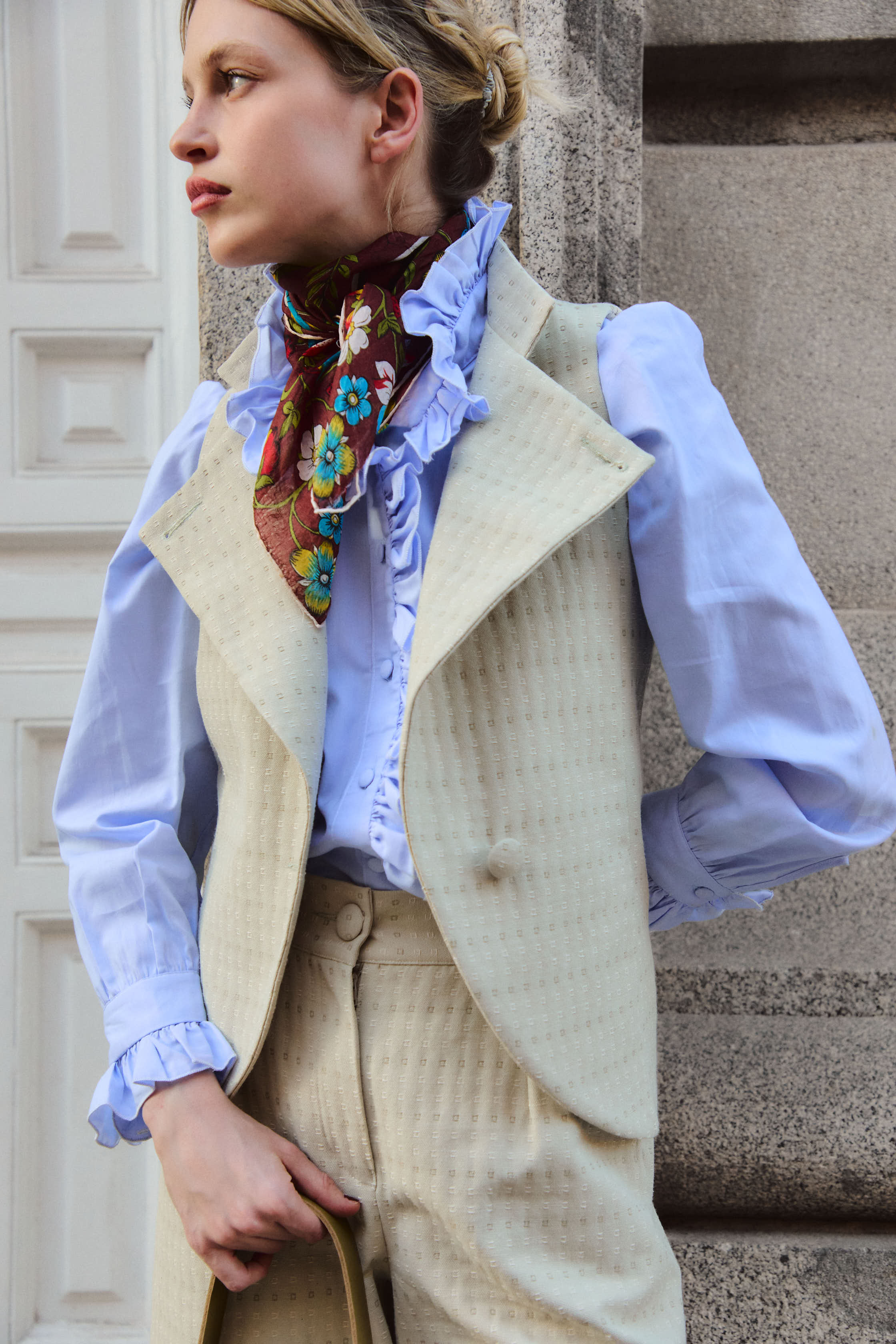 ipabrand_chaleco_beige